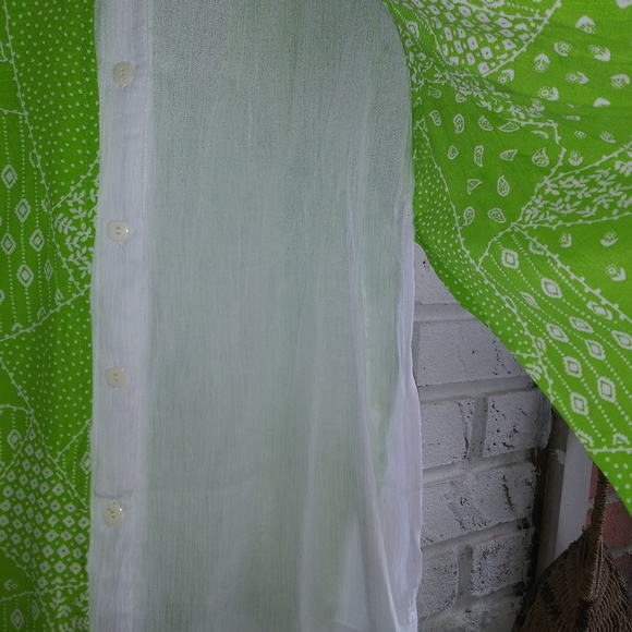 NWT Green and white Blouse from Adolfo Sport - Picture 4 of 4